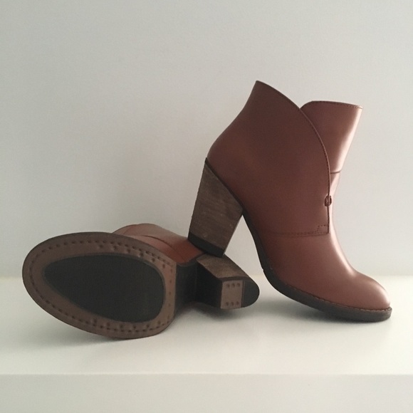 Cognac Leather Slip On Ankle Bootie - Picture 4 of 6